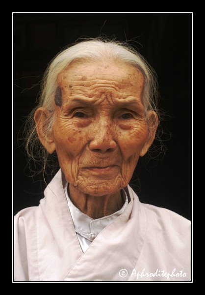 64 Vietnam portraits